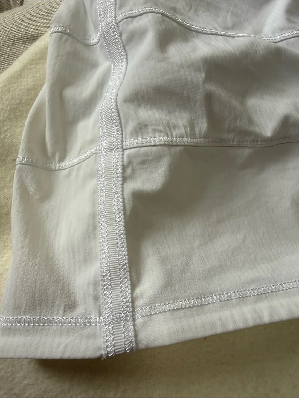 lululemon Pace Rival  White Seam-Detail tennis skirt. 6 Tall.